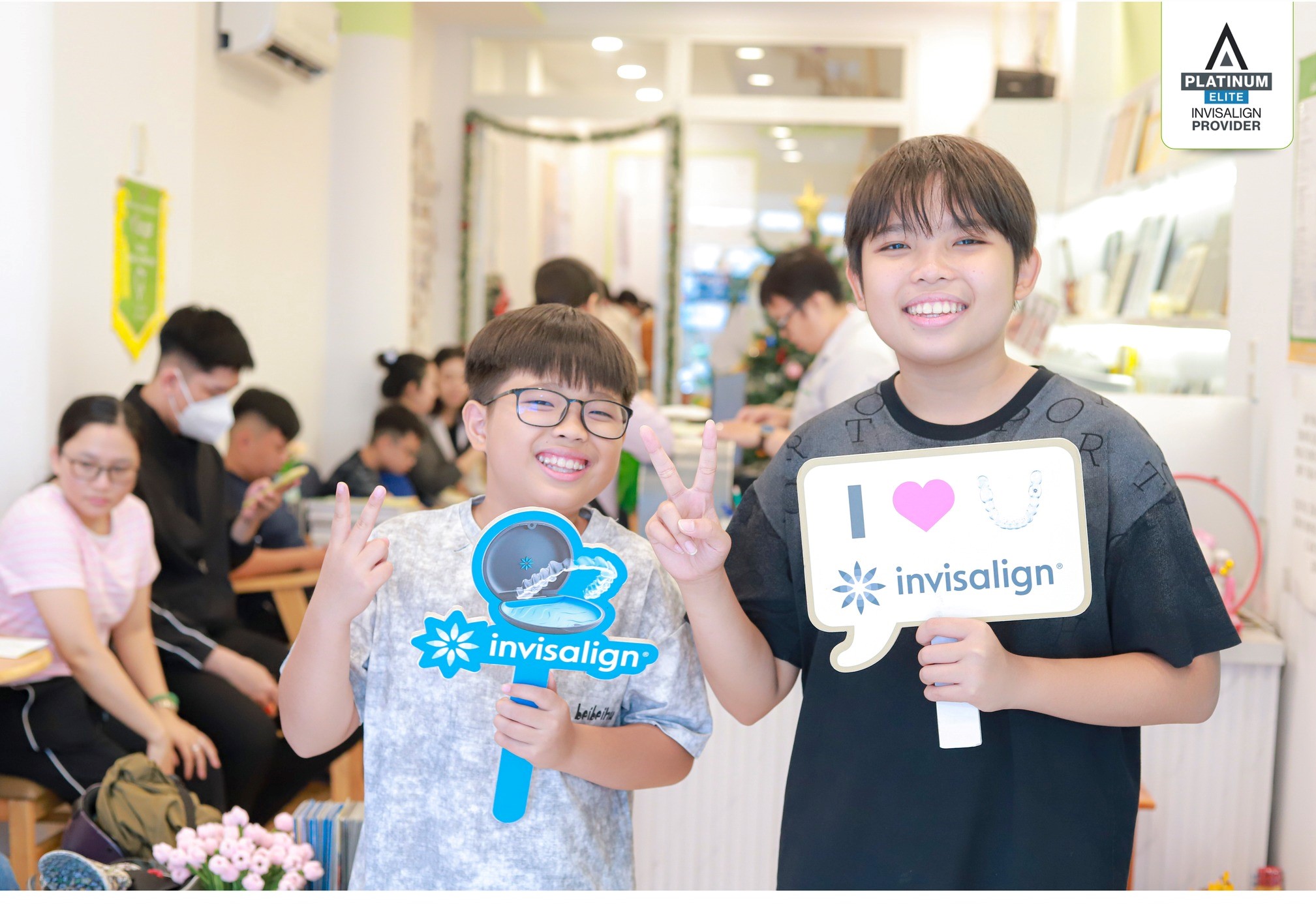 bác-sĩ-dương-hoài-giao-hà-niềng-răng-khay-trong-suốt-invisalign-bác-sĩ-hạng-invisalign-platinum-elite-bác-sĩ-niềng-răng-giỏi-o-can-tho-mien-tay-nha-khoa-ha-thanh-can-tho